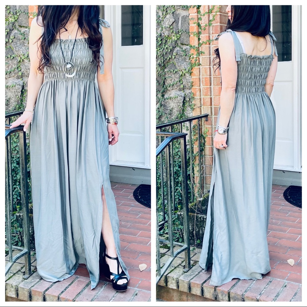 07 My Best Selling ✨Fabulous smocked tank maxi dress - Picture 5 of 6